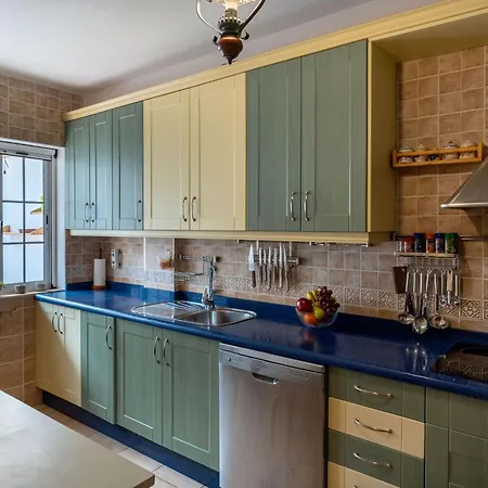 Abora 2 - By Interhome *