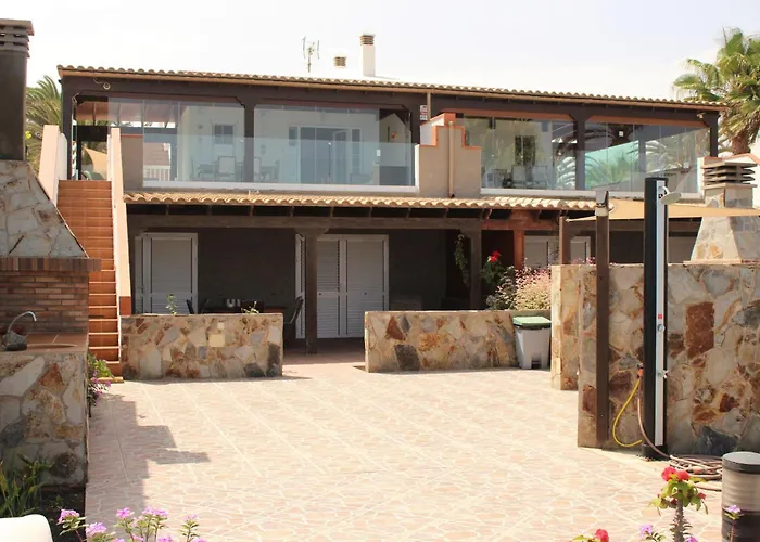 Abora 2 - By Interhome